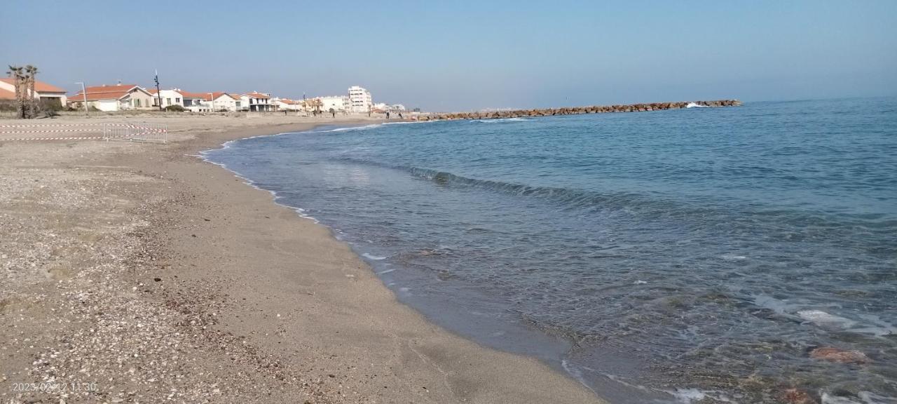 Le Liberte Plage Et Port Сен-Киприен Екстериор снимка